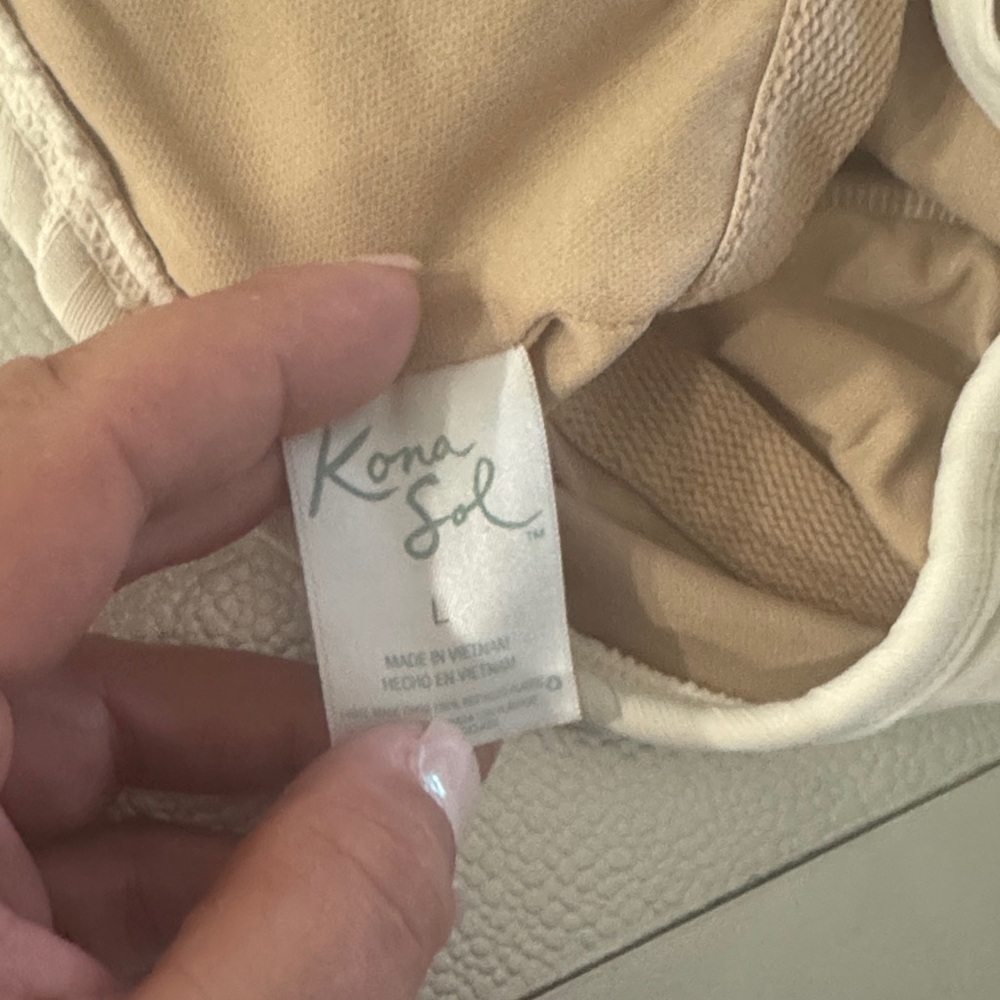 Kona Sol Cream Ribbed Ring Medium Coverage One Piece Swimsuit. Sz L - Picture 6 of 9